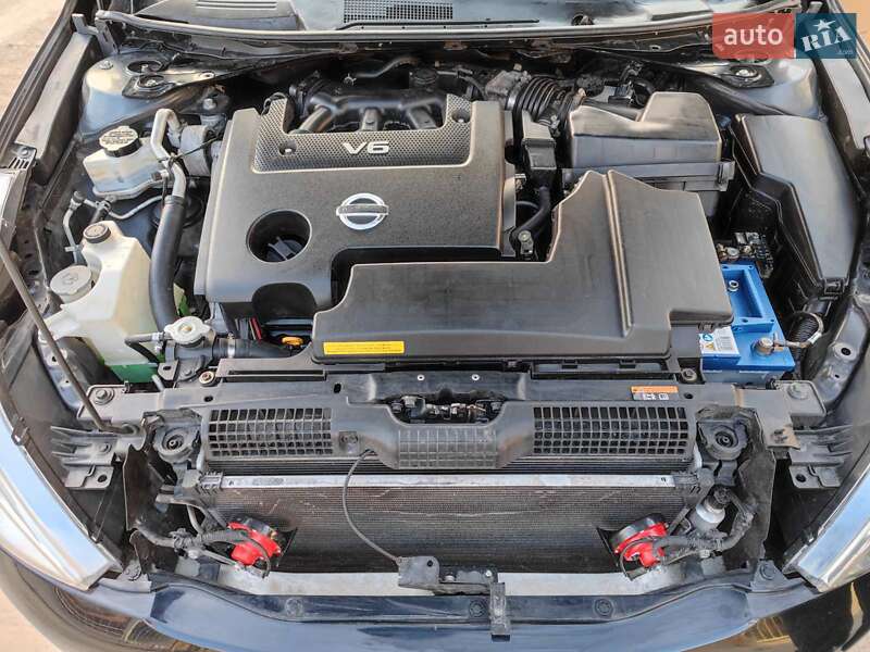 Седан Nissan Teana 2009 в Южноукраинске