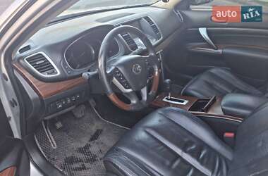 Седан Nissan Teana 2010 в Львове