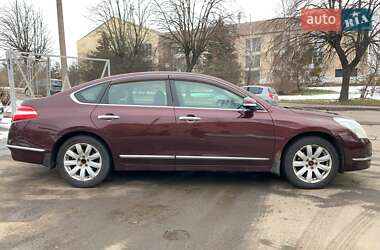 Седан Nissan Teana 2010 в 