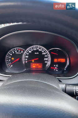 Седан Nissan Teana 2010 в Чернигове
