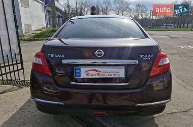 Седан Nissan Teana 2012 в 