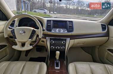 Седан Nissan Teana 2012 в 