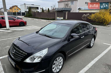 Седан Nissan Teana 2012 в 