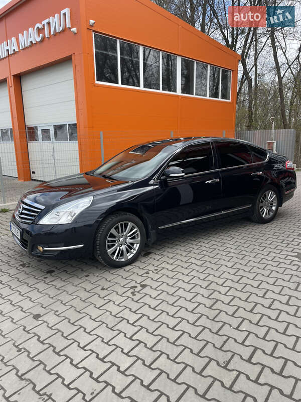 Седан Nissan Teana 2012 в 