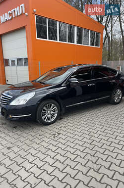 Седан Nissan Teana 2012 в 