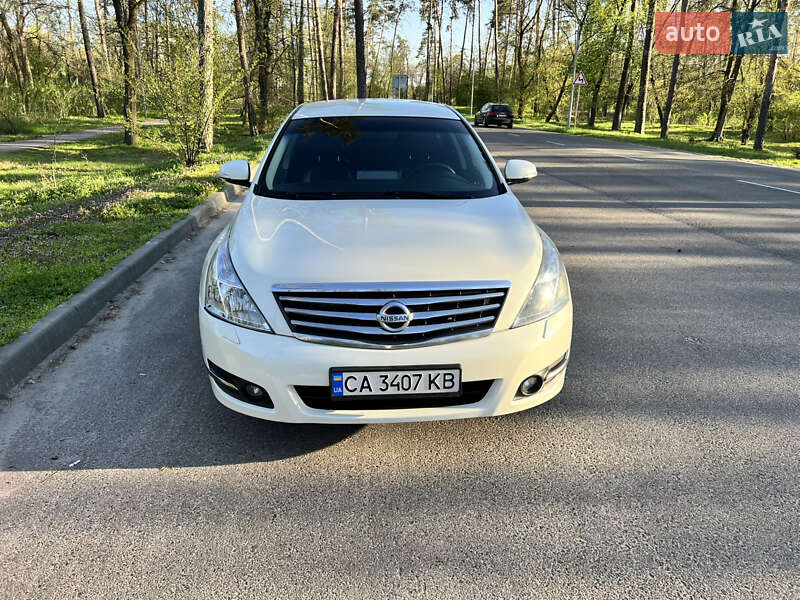 Седан Nissan Teana 2012 в Черкасах