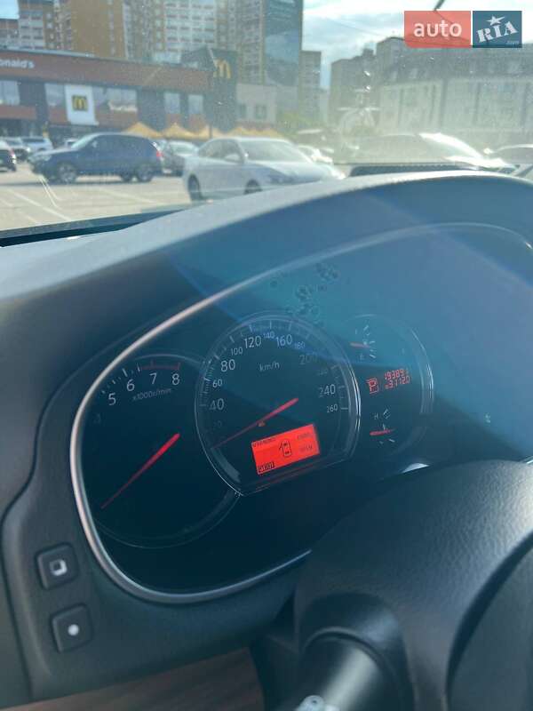 Седан Nissan Teana 2011 в Киеве