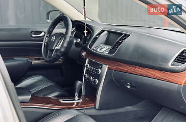 Седан Nissan Teana 2010 в 