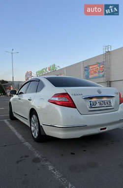 Седан Nissan Teana 2012 в 