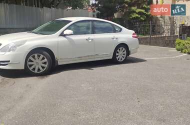 Седан Nissan Teana 2010 в 