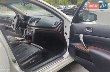 Седан Nissan Teana 2010 в 