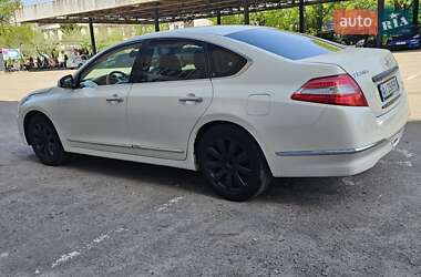 Седан Nissan Teana 2011 в 