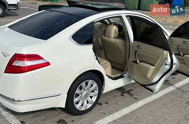 Седан Nissan Teana 2011 в Києві
