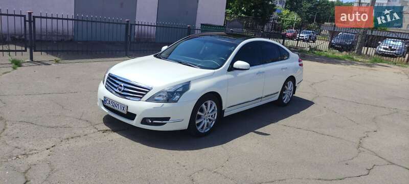 Седан Nissan Teana 2008 в Миколаєві