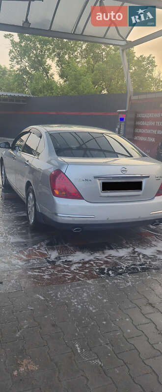 Седан Nissan Teana 2006 в Полонному