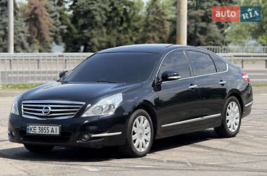 Седан Nissan Teana 2010 в Днепре