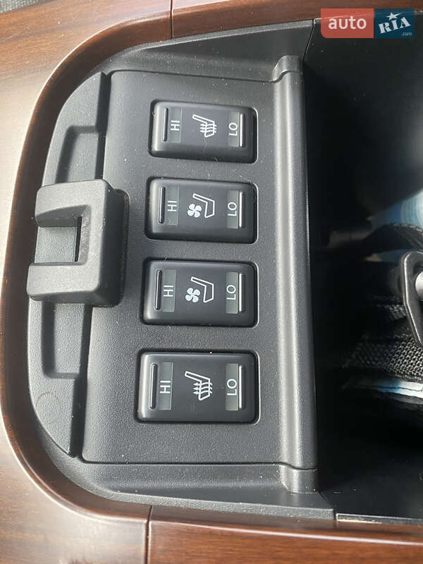 Седан Nissan Teana 2010 в Чернигове