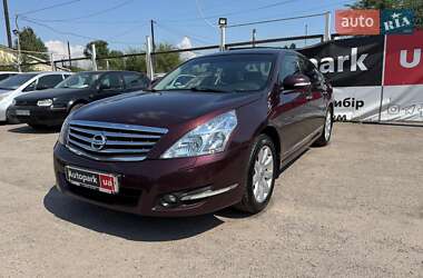 Седан Nissan Teana 2010 в Запоріжжі