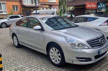 Седан Nissan Teana 2010 в 
