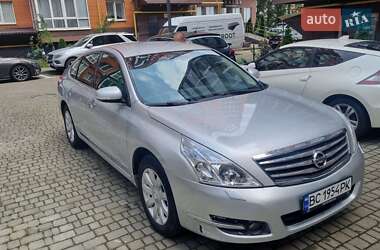 Седан Nissan Teana 2010 в 
