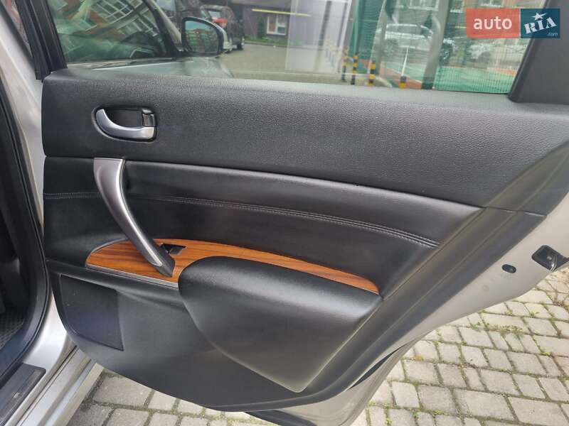 Седан Nissan Teana 2010 в Львове