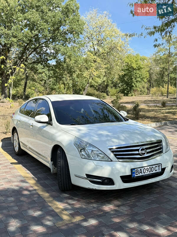 Nissan Teana 2010