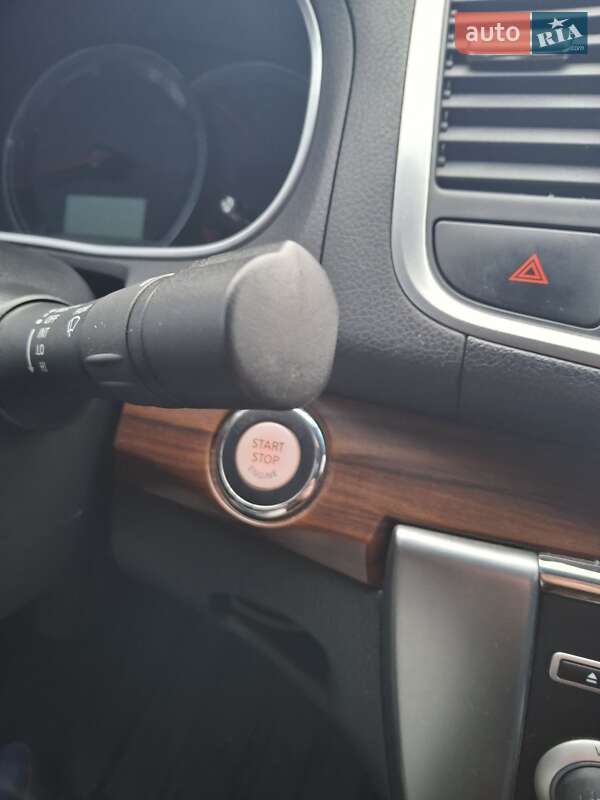 Седан Nissan Teana 2011 в Житомире