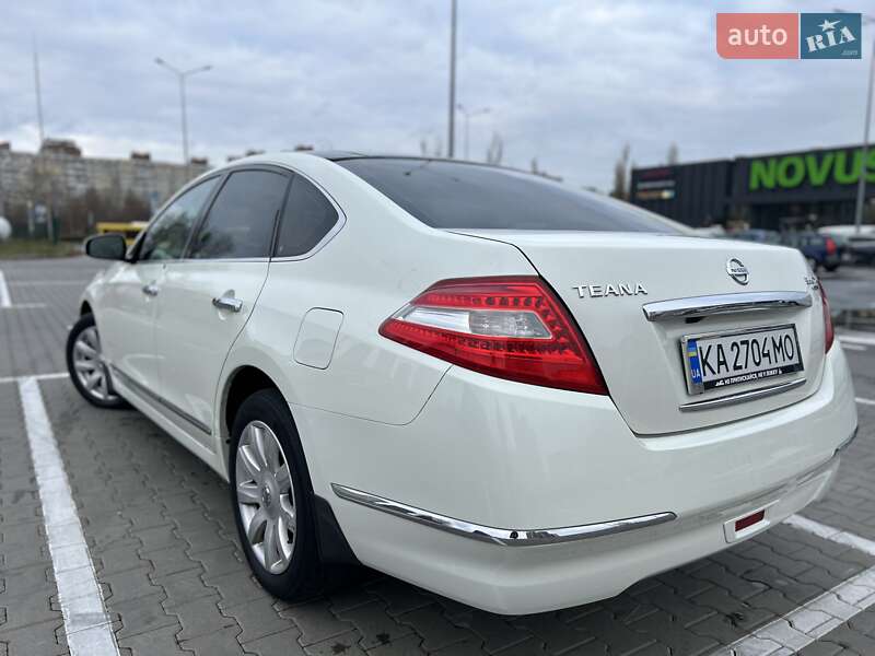 Седан Nissan Teana 2008 в Киеве