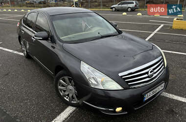 Седан Nissan Teana 2008 в Черновцах