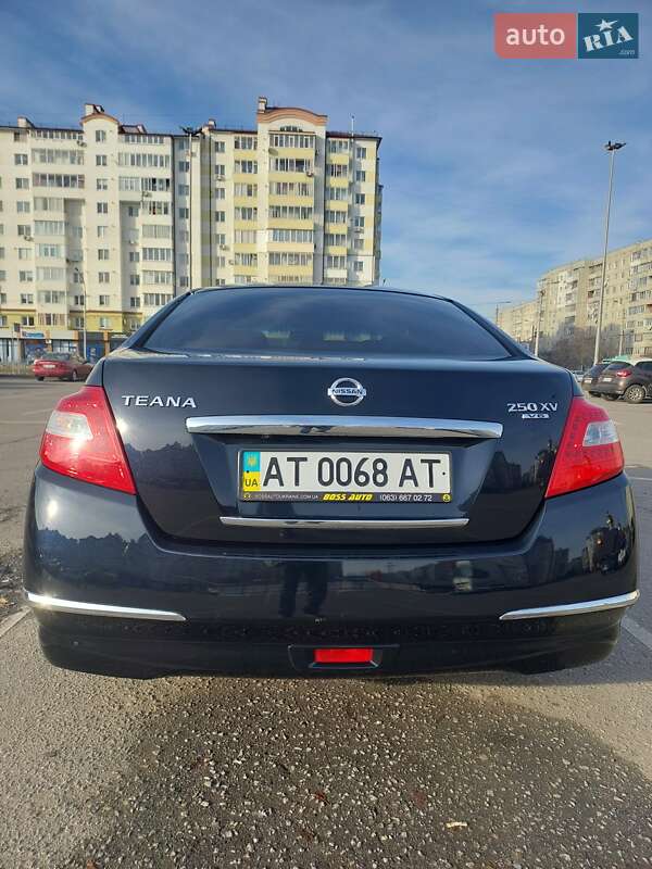 Седан Nissan Teana 2008 в Івано-Франківську