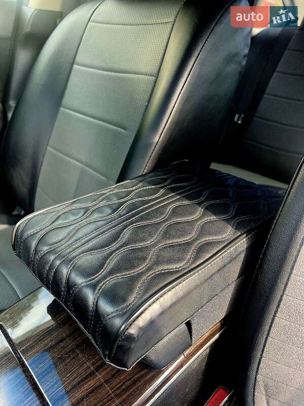 Седан Nissan Teana 2013 в Чернівцях