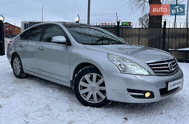 Седан Nissan Teana 2010 в Киеве