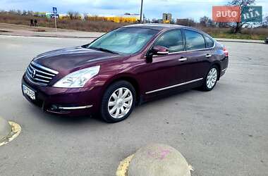 Седан Nissan Teana 2010 в Запоріжжі