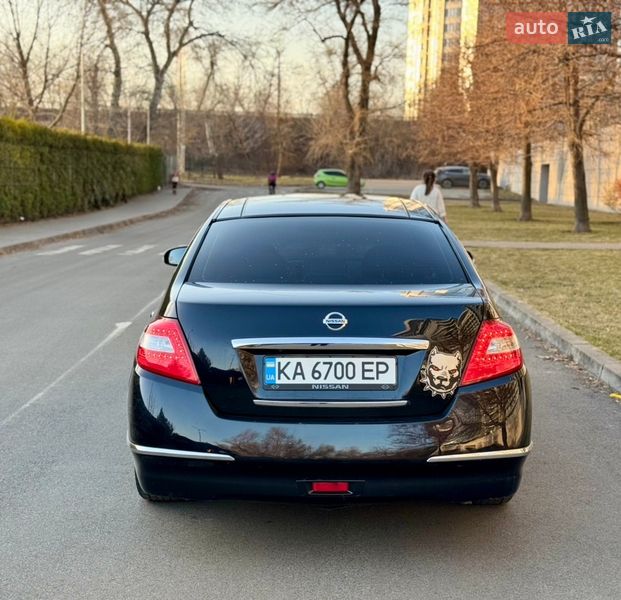 Седан Nissan Teana 2010 в Києві