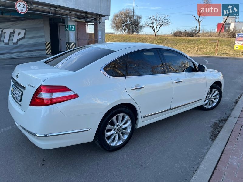 Седан Nissan Teana 2012 в Києві