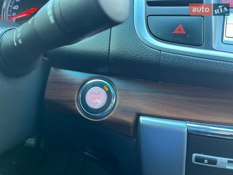 Седан Nissan Teana 2012 в Києві