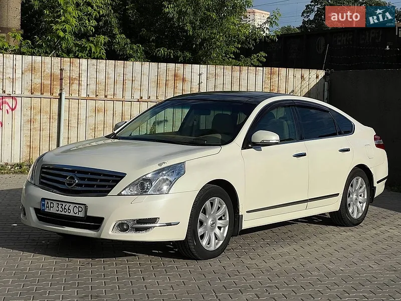 Nissan Teana 2010