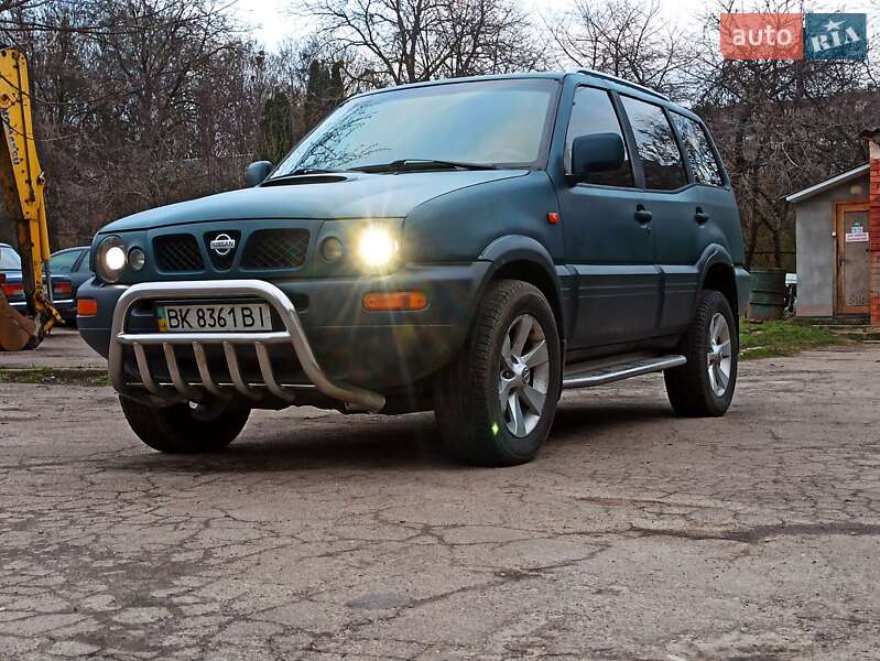 Внедорожник / Кроссовер Nissan Terrano II 1998 в Ровно