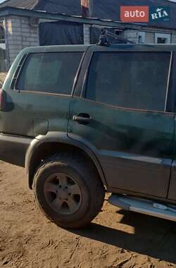 Внедорожник / Кроссовер Nissan Terrano II 2004 в 