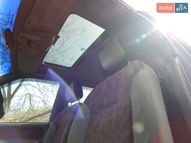 Позашляховик / Кросовер Nissan Terrano 1998 в Харкові