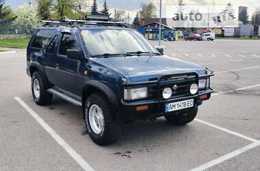 Позашляховик / Кросовер Nissan Terrano 1989 в Житомирі