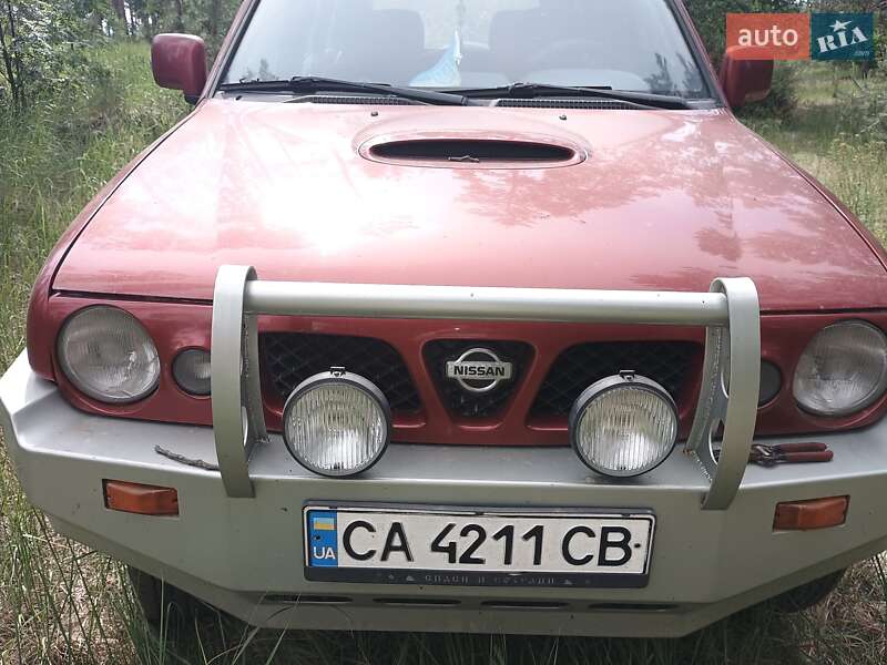 Позашляховик / Кросовер Nissan Terrano 1996 в Черкасах