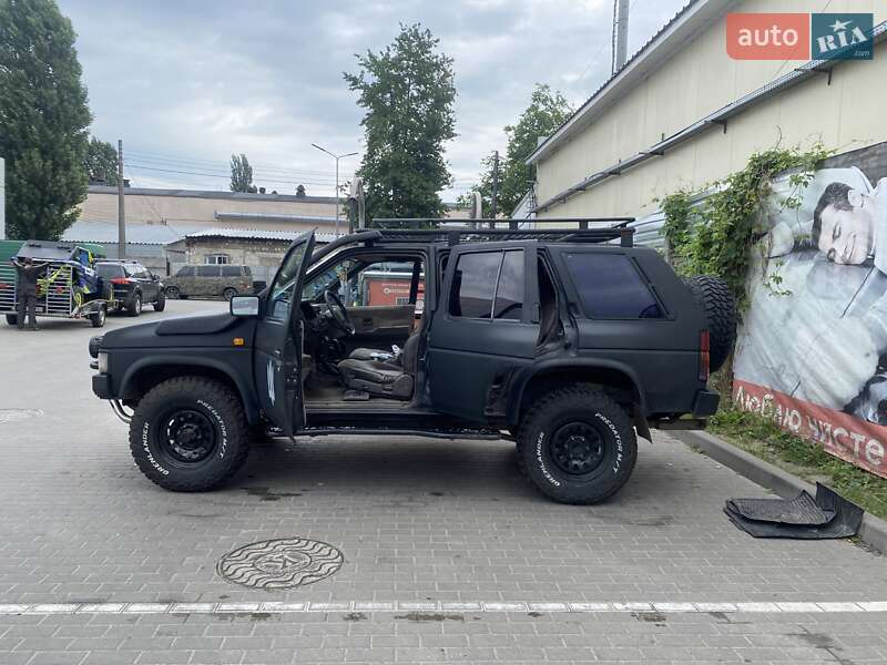 Nissan Terrano 1994