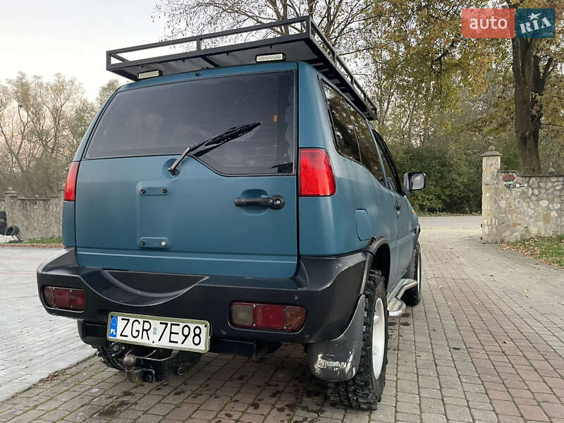 Позашляховик / Кросовер Nissan Terrano 1994 в Нижньому Березові