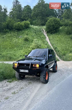 Позашляховик / Кросовер Nissan Terrano 1993 в Надвірній