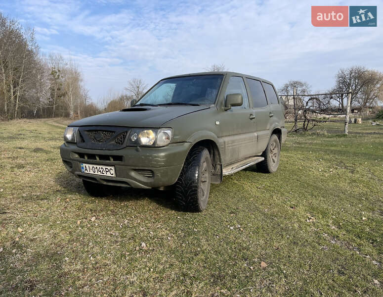 Внедорожник / Кроссовер Nissan Terrano 2003 в Киеве