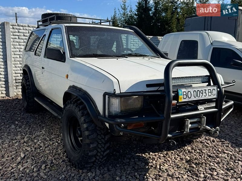 Nissan Terrano 1988