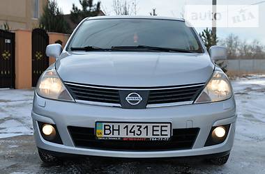 Хэтчбек Nissan TIIDA 2009 в Одессе