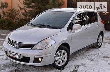 Хэтчбек Nissan TIIDA 2009 в Одессе