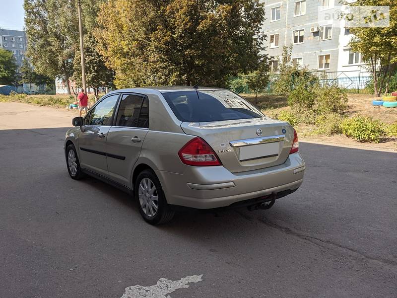 Седан Nissan TIIDA 2007 в Запоріжжі